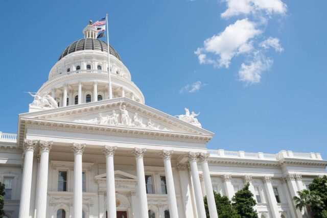 photo - California Capitol Building