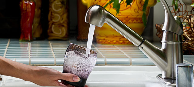 photo - Filling Water Glass at Kitchen Sink, Pixel CA DWR