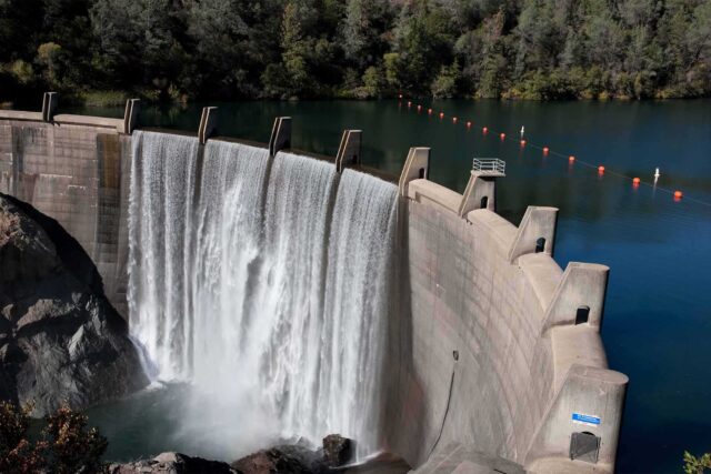 photo - Lake Clementine Reservoir Dam